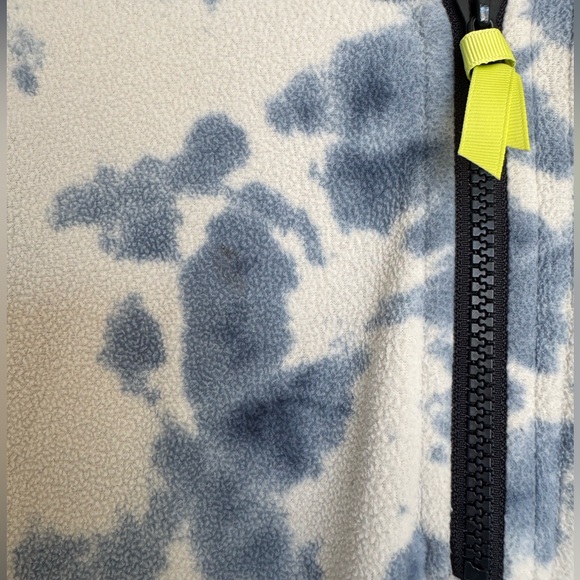 Berghaus 1/4 zip fleece in tie die print - Picture 5 of 8